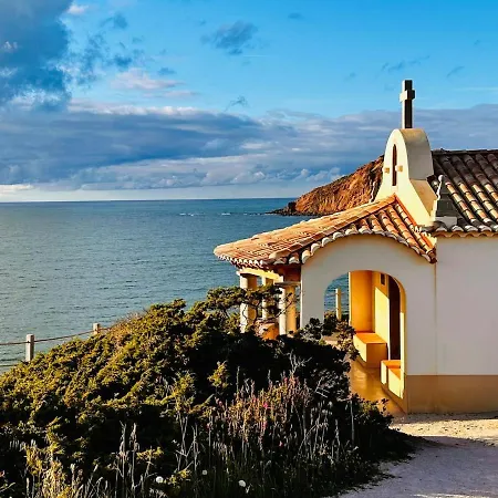 One Bedroom With Private Bathroom And Kitchen Chalet Alcobaca