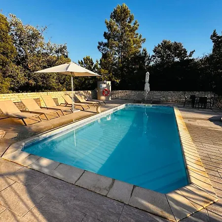 One Bedroom With Private Bathroom And Kitchen Chalet *