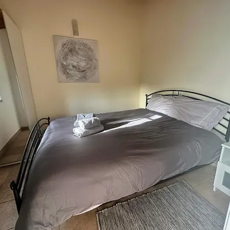 One Bedroom With Private Bathroom And Kitchen Alcobaça