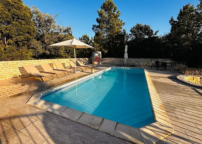 One Bedroom With Private Bathroom And Kitchen Alpehytte *