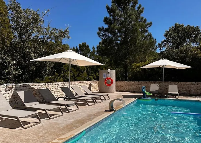 Alpehytte One Bedroom With Private Bathroom And Kitchen Alcobaça