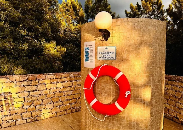 One Bedroom With Private Bathroom And Kitchen * Alcobaça