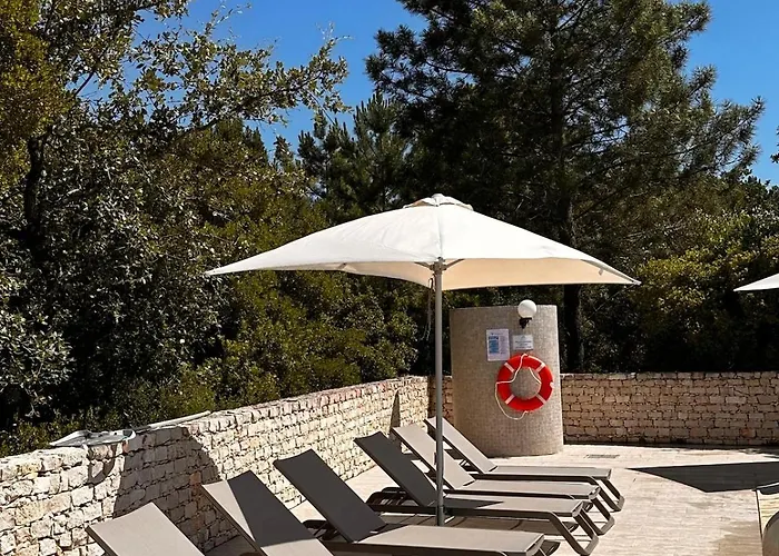 Chalet One Bedroom With Private Bathroom And Kitchen